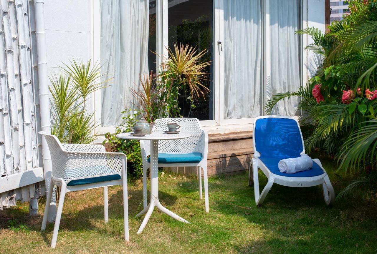 Living Room Beach Resort Morjim Exterior foto