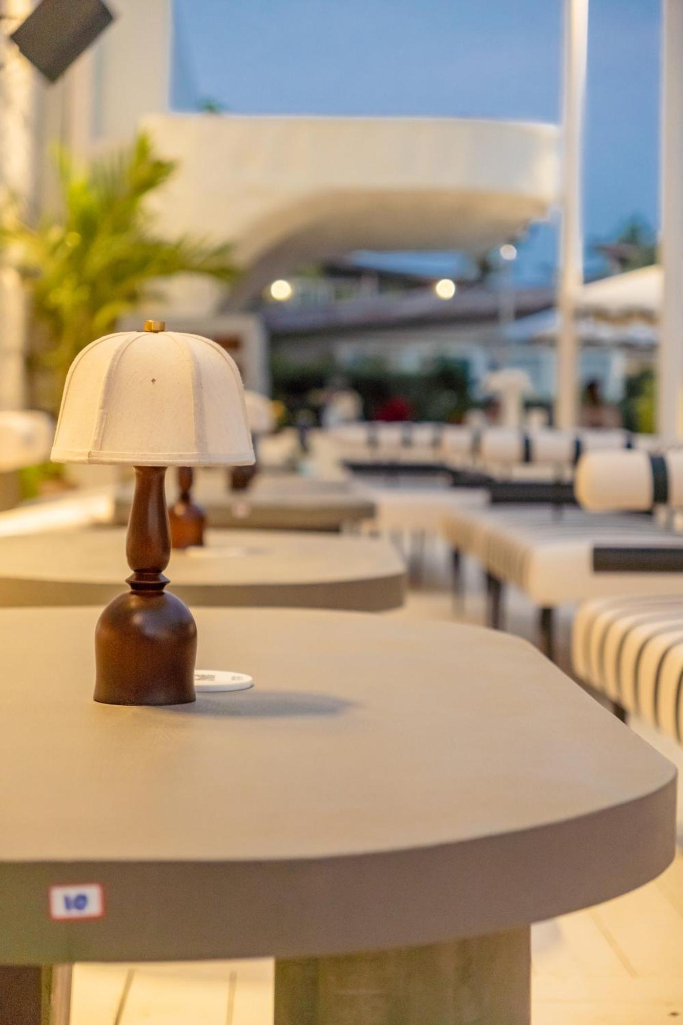 Living Room Beach Resort Morjim Exterior foto